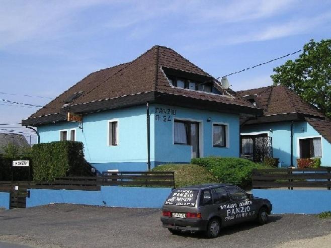 Domino Panzio Bed & Breakfast İstolni Belgrad Dış mekan fotoğraf